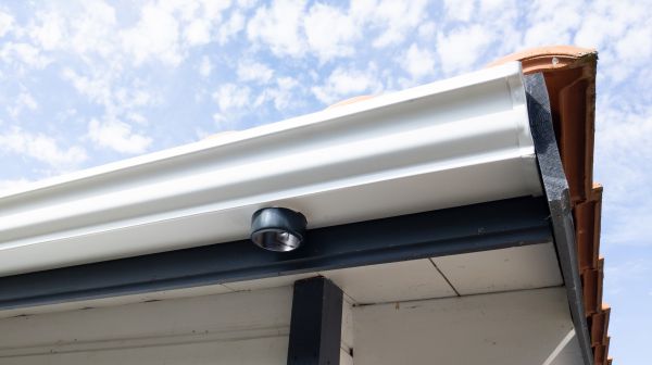 Seamless Gutters Installation in Lilburn