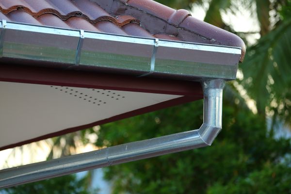Metal Gutter Repair in Lilburn