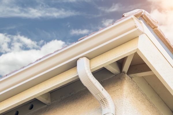 Seamless Gutter Replacement in Lilburn