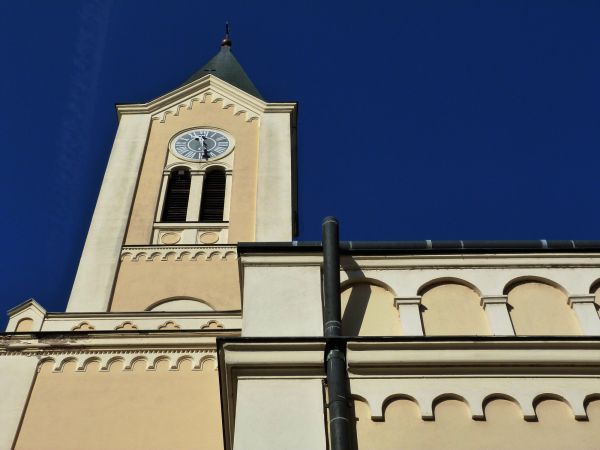 Church Gutter Installation in Lilburn